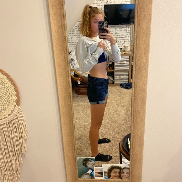 Arizona mid-rise Jean shorts - Picture 4 of 4